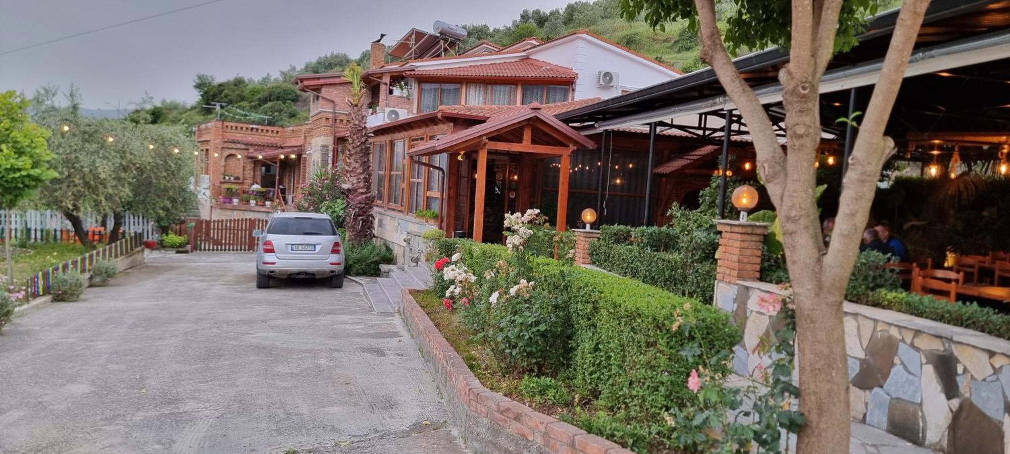 Salillari Guest House Berat Eksteriør billede